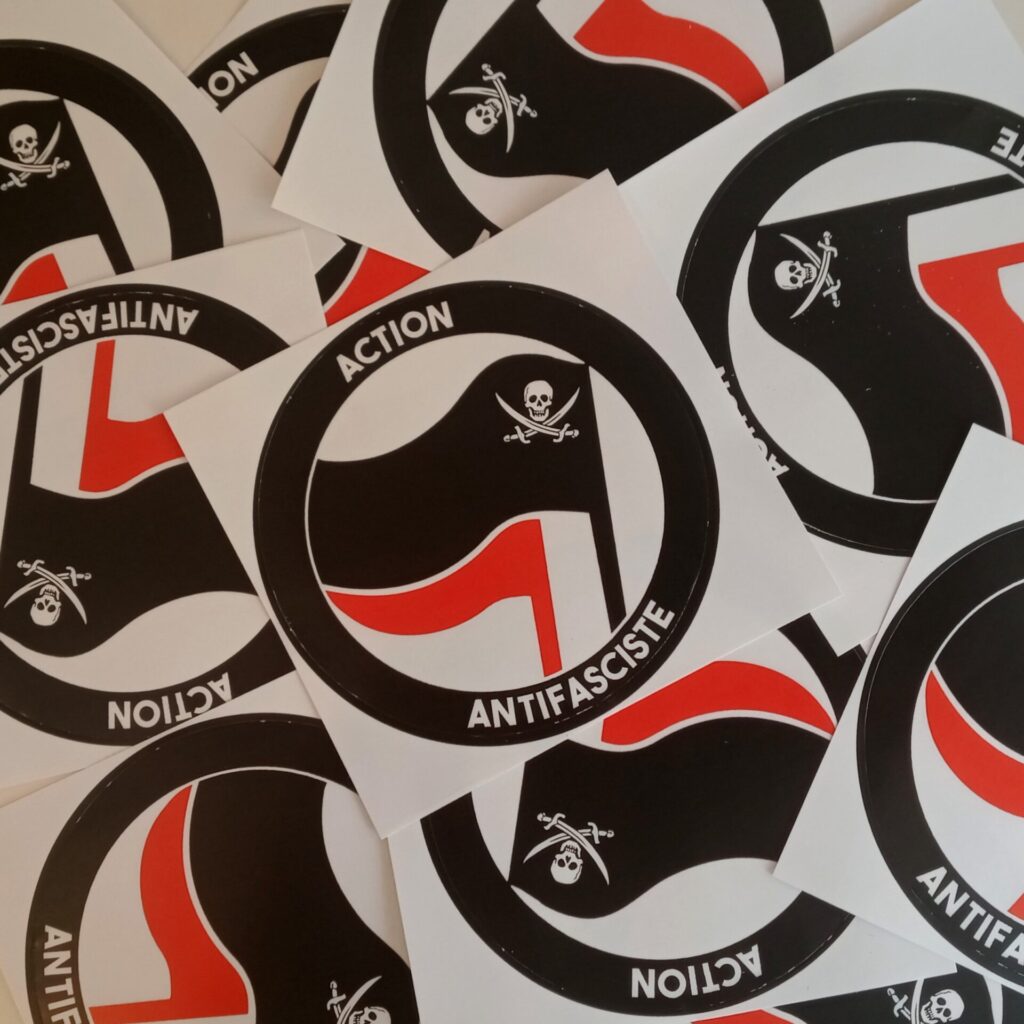 n°64 - Action Antifasciste - Lot de 10 stickers